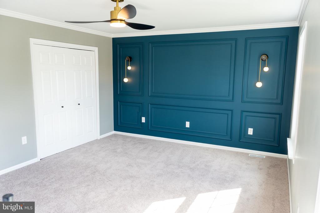 233 ROMEO DRIVE