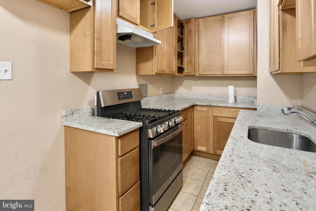 204 W 35TH STREET