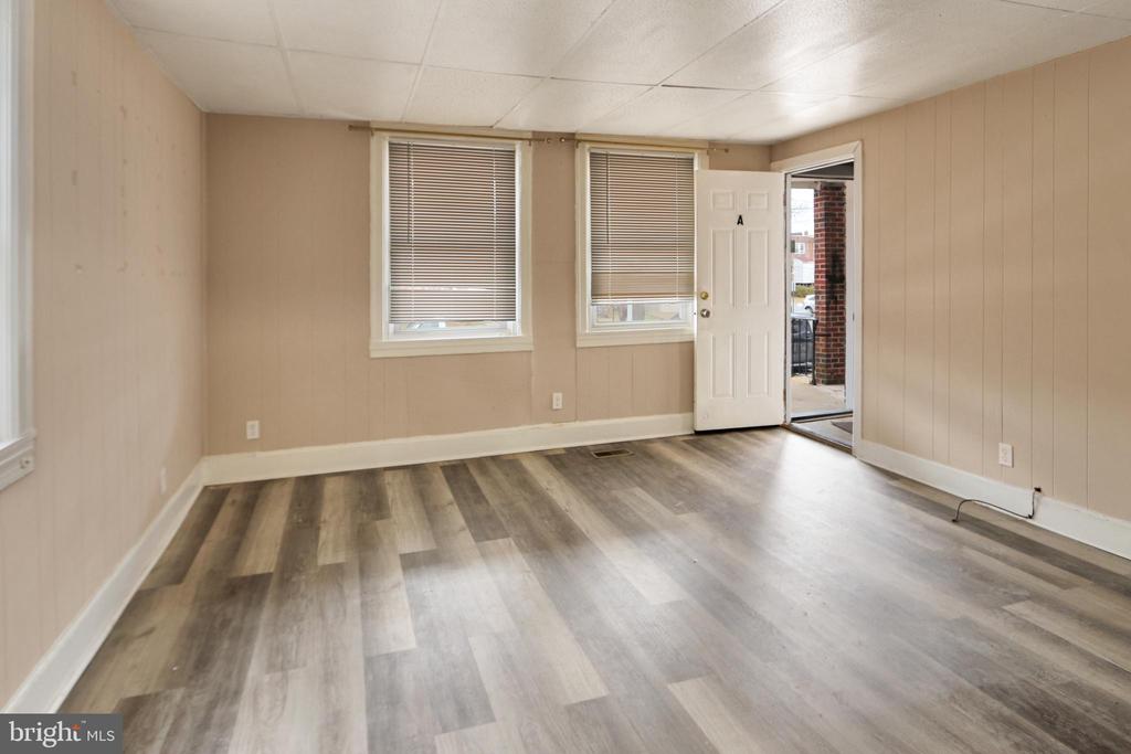 204 W 35TH STREET