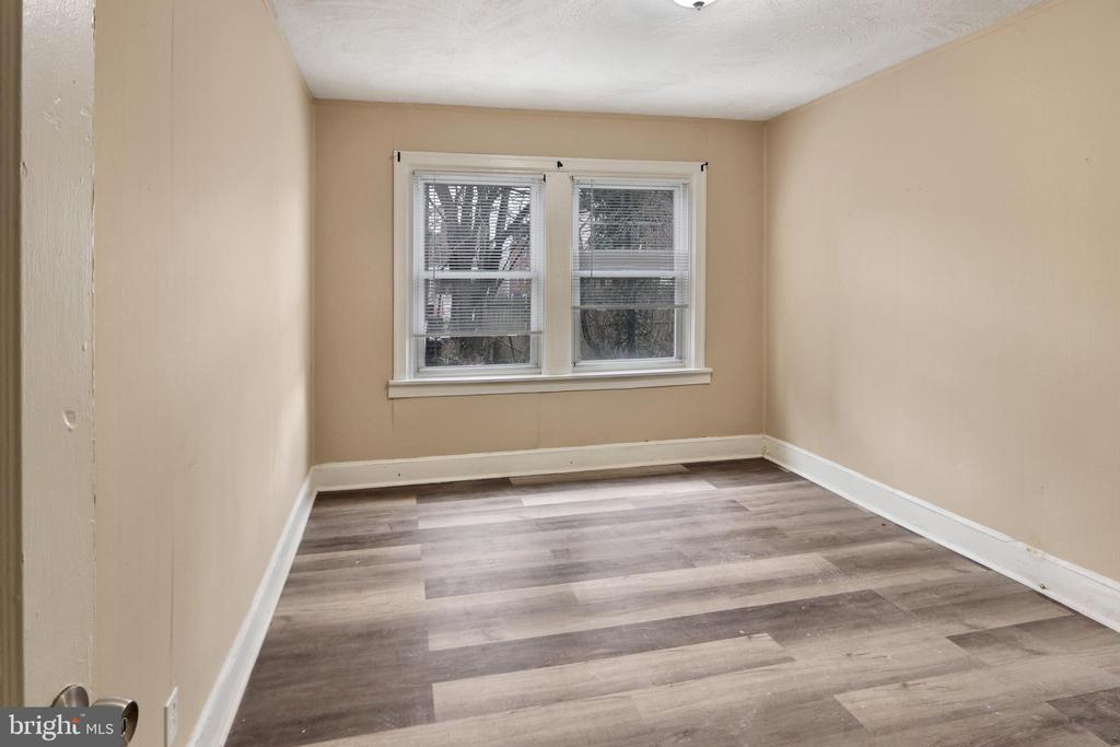 204 W 35TH STREET