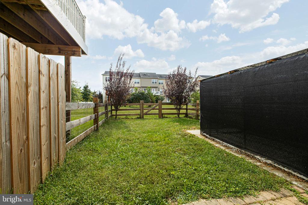 832 LISSICASEY LOOP