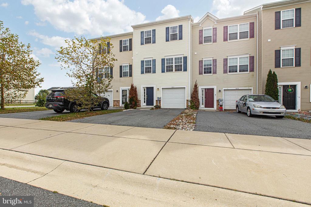 832 LISSICASEY LOOP