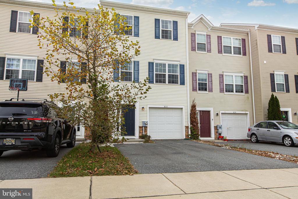 832 LISSICASEY LOOP