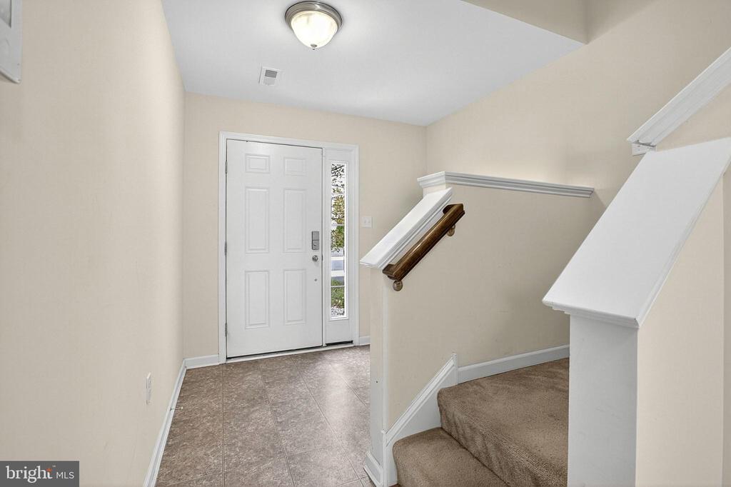 832 LISSICASEY LOOP