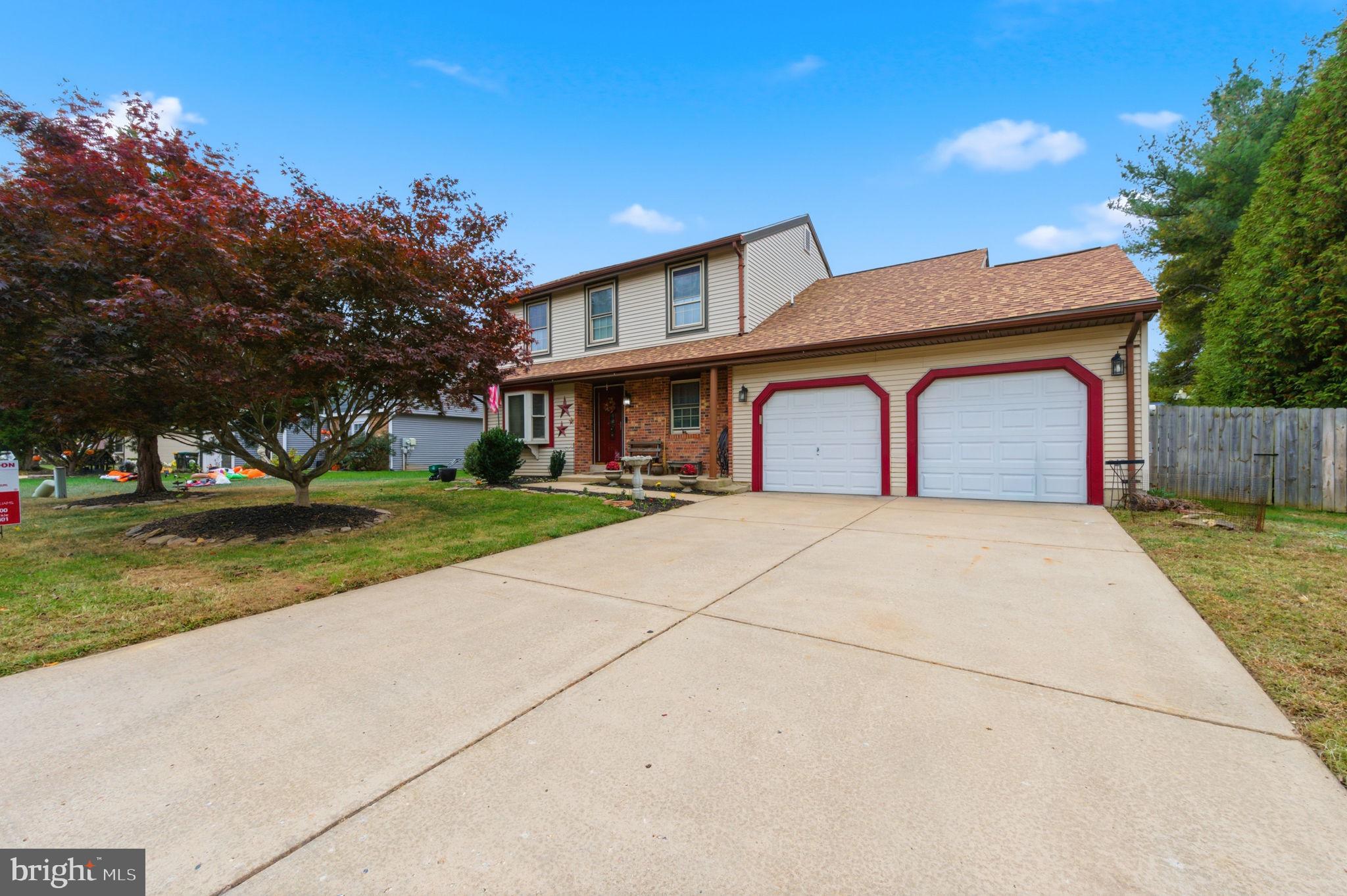 247 W BYNUM
