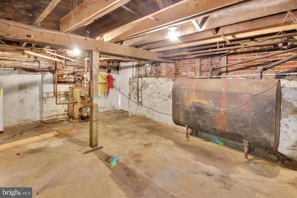 2306 LAMOTTE STREET