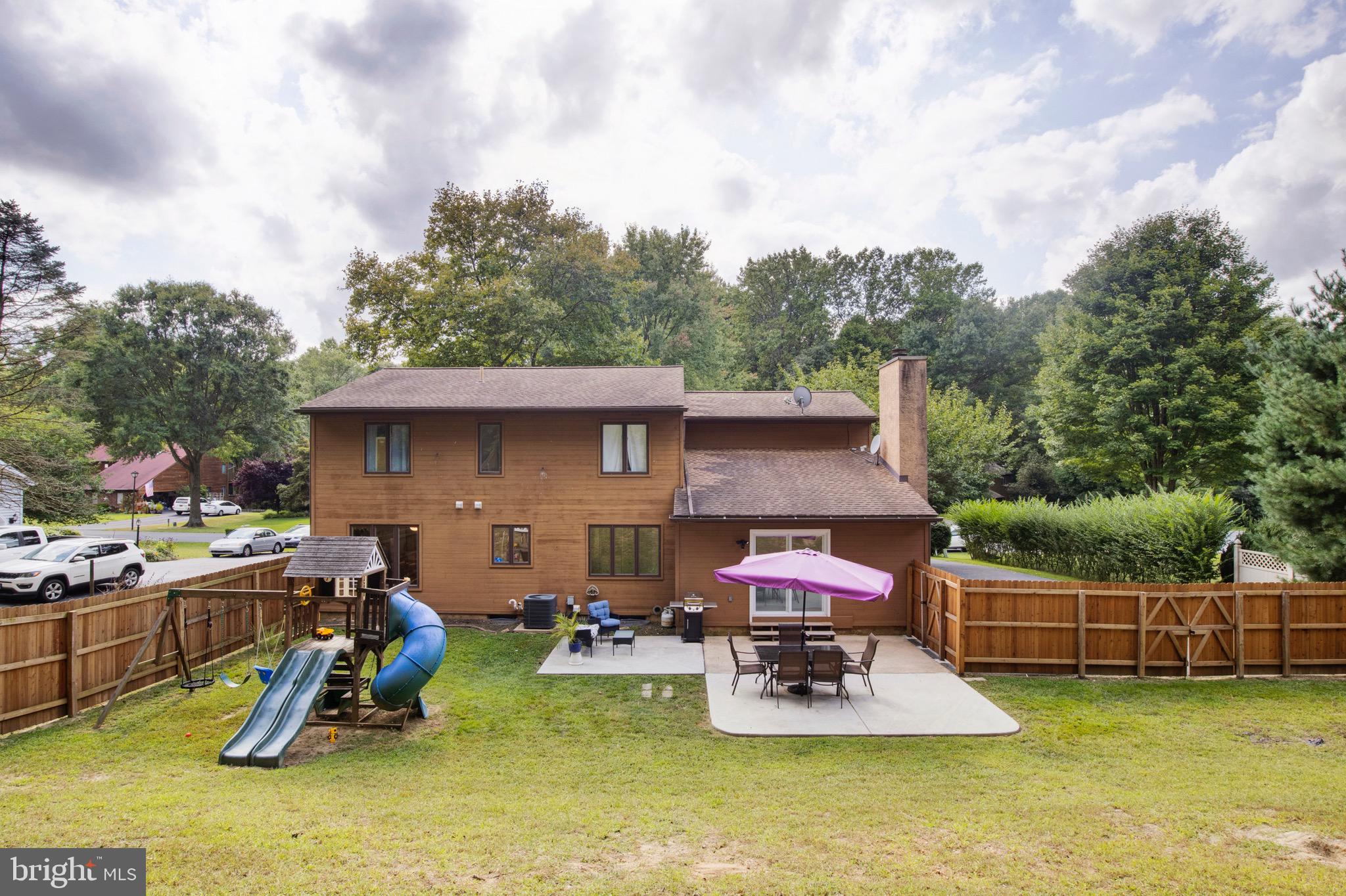 324 DELAPLANE AVENUE