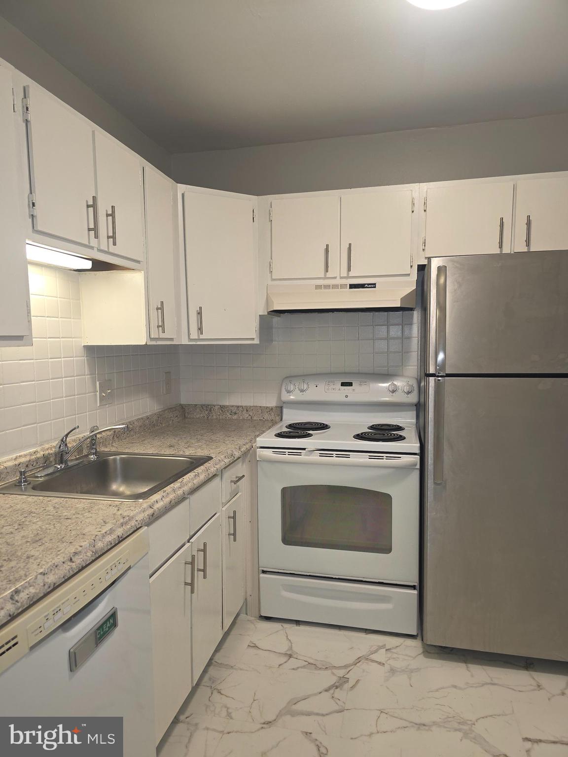 5428 VALLEY GREEN DRIVE B4