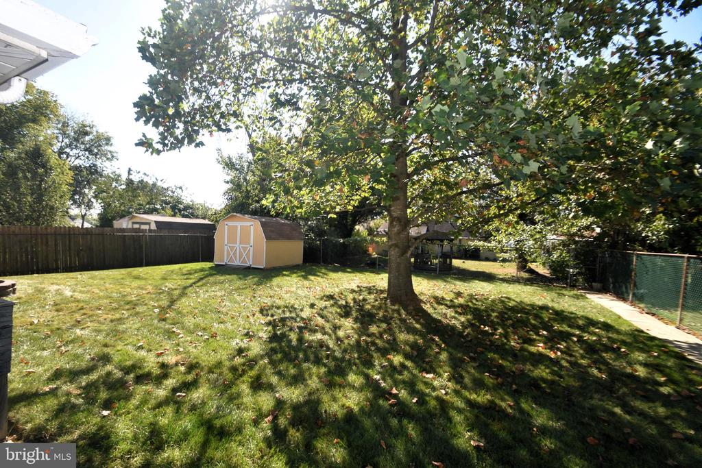 1512 FAULKLAND ROAD