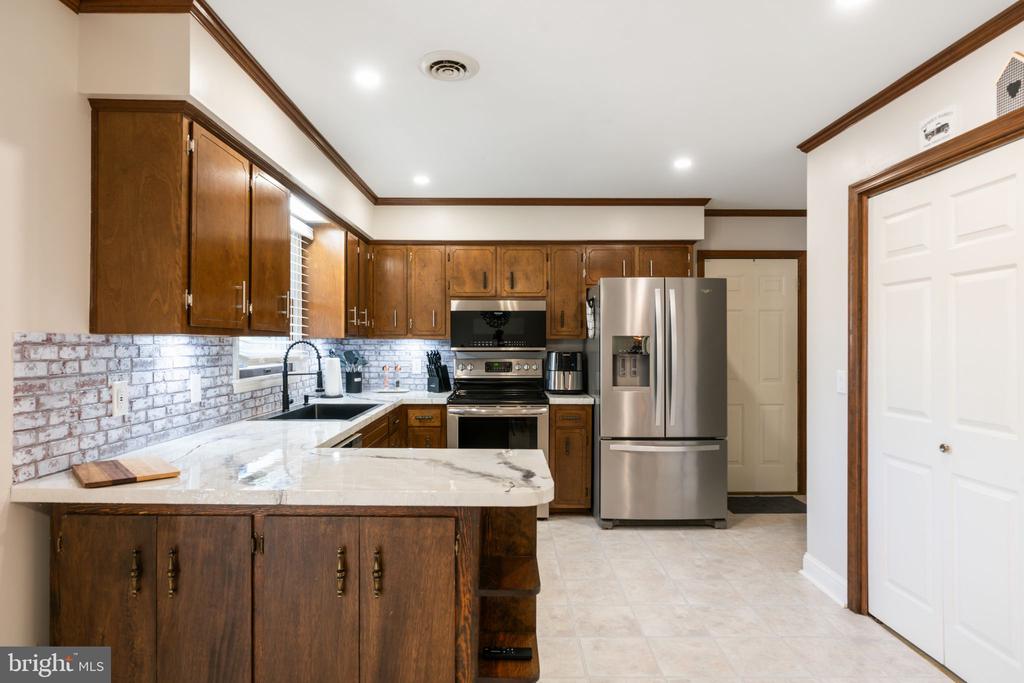 865 SILVER RUN ROAD