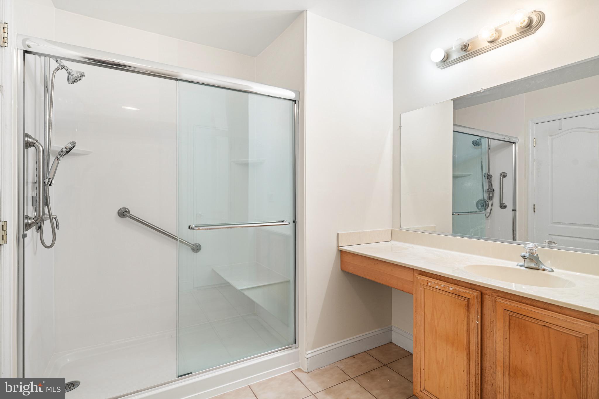 1802 N WASHINGTON STREET C