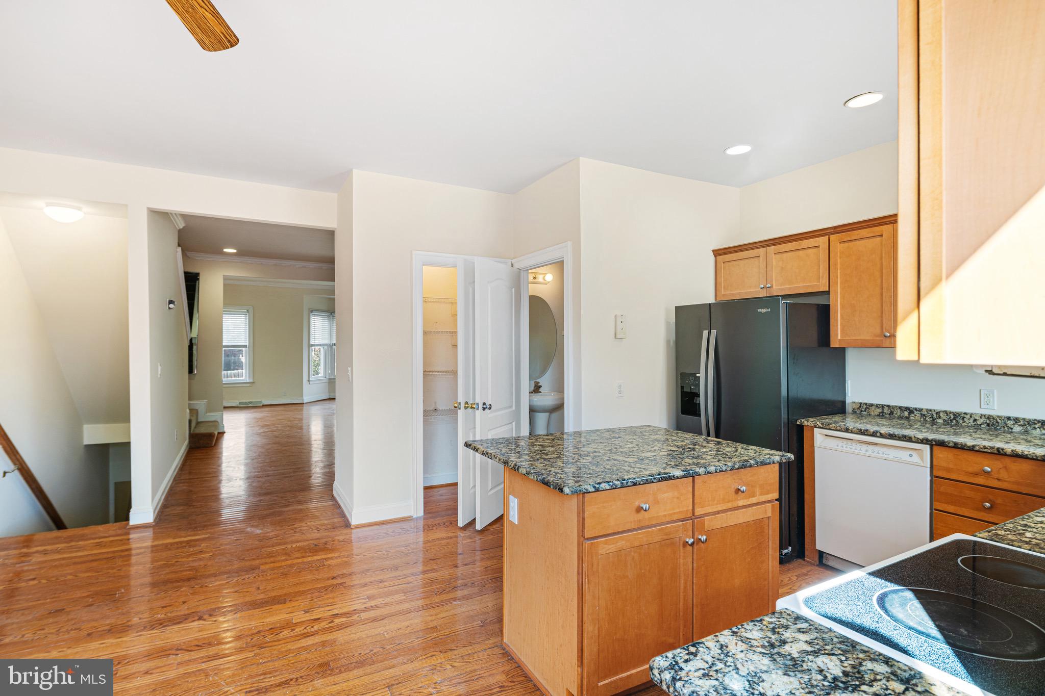 1802 N WASHINGTON STREET C