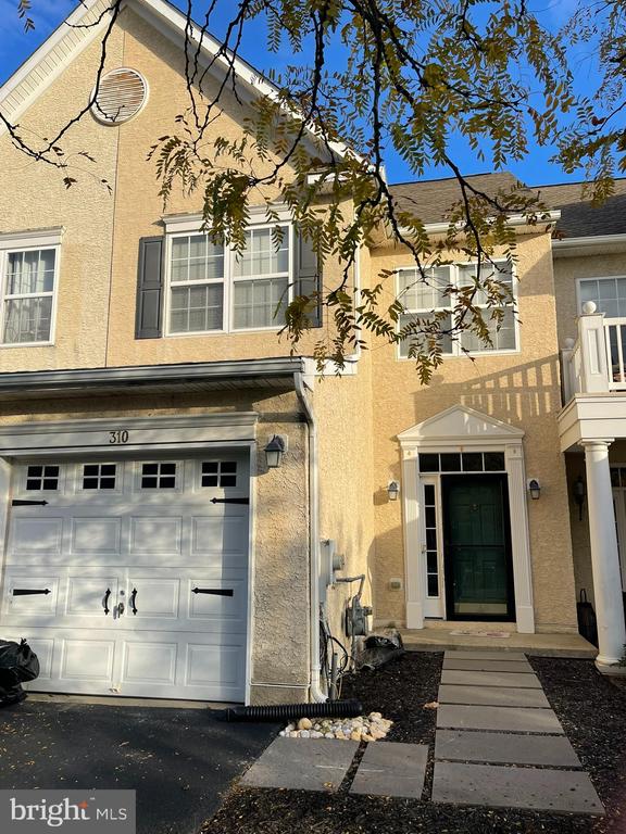 310 NORWALK WAY