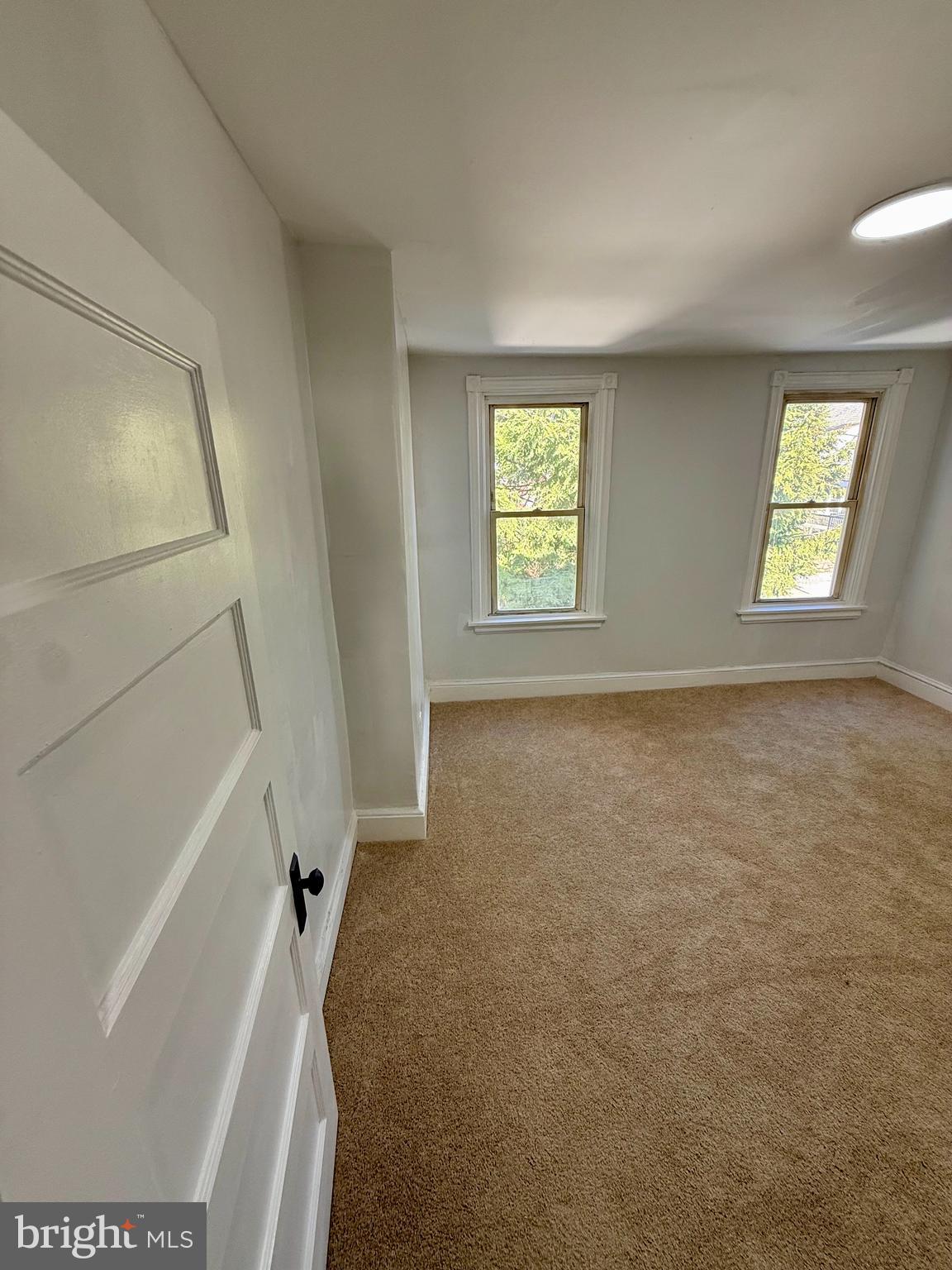 1921 N WASHINGTON STREET