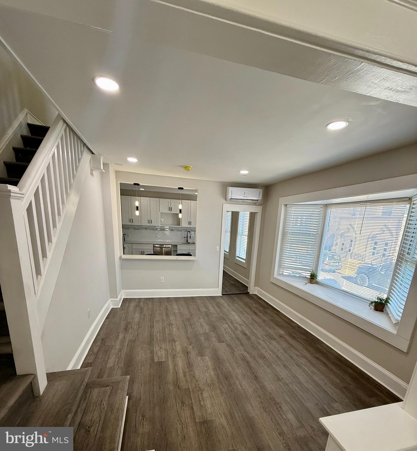 1921 N WASHINGTON STREET