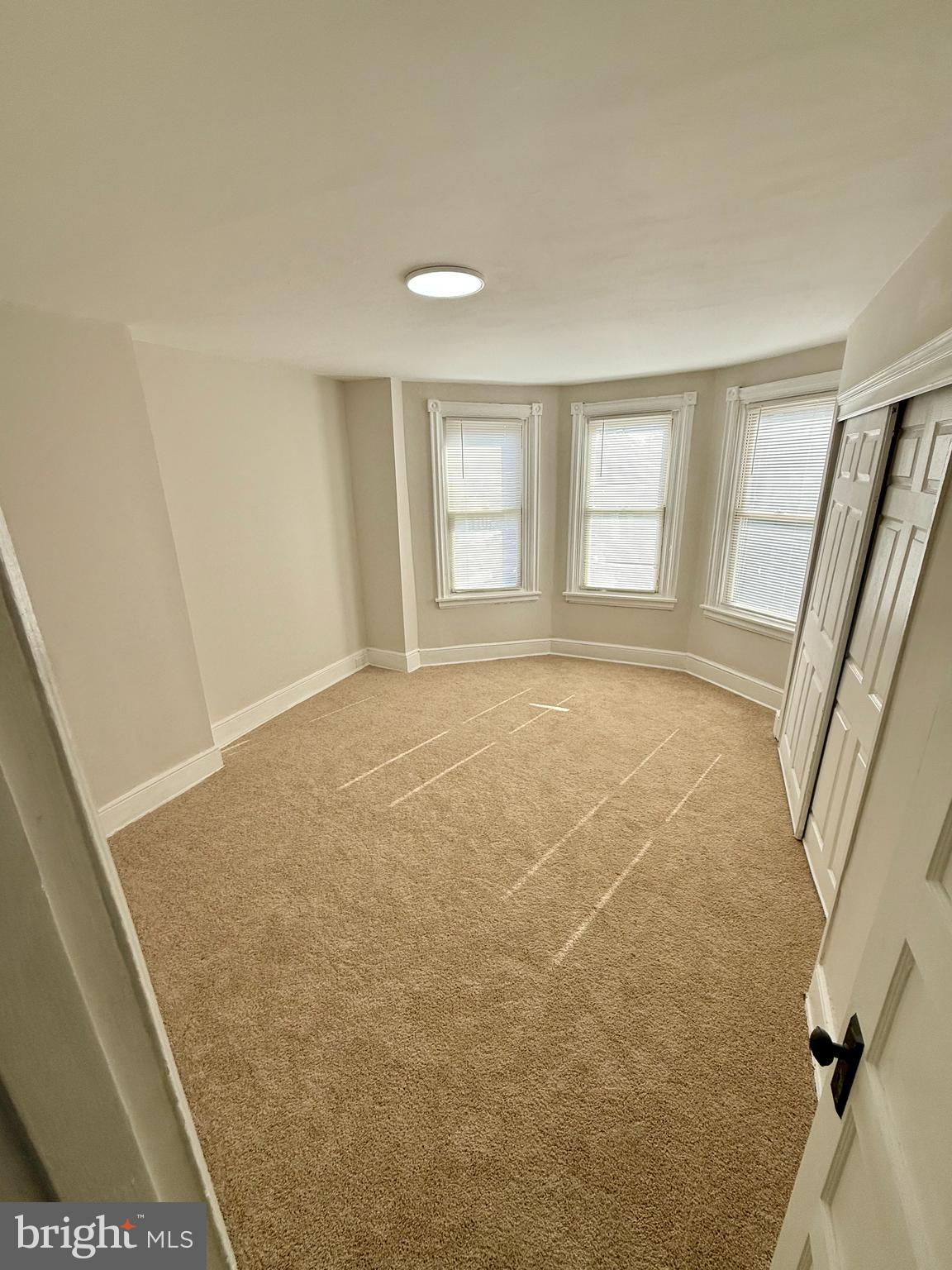 1921 N WASHINGTON STREET