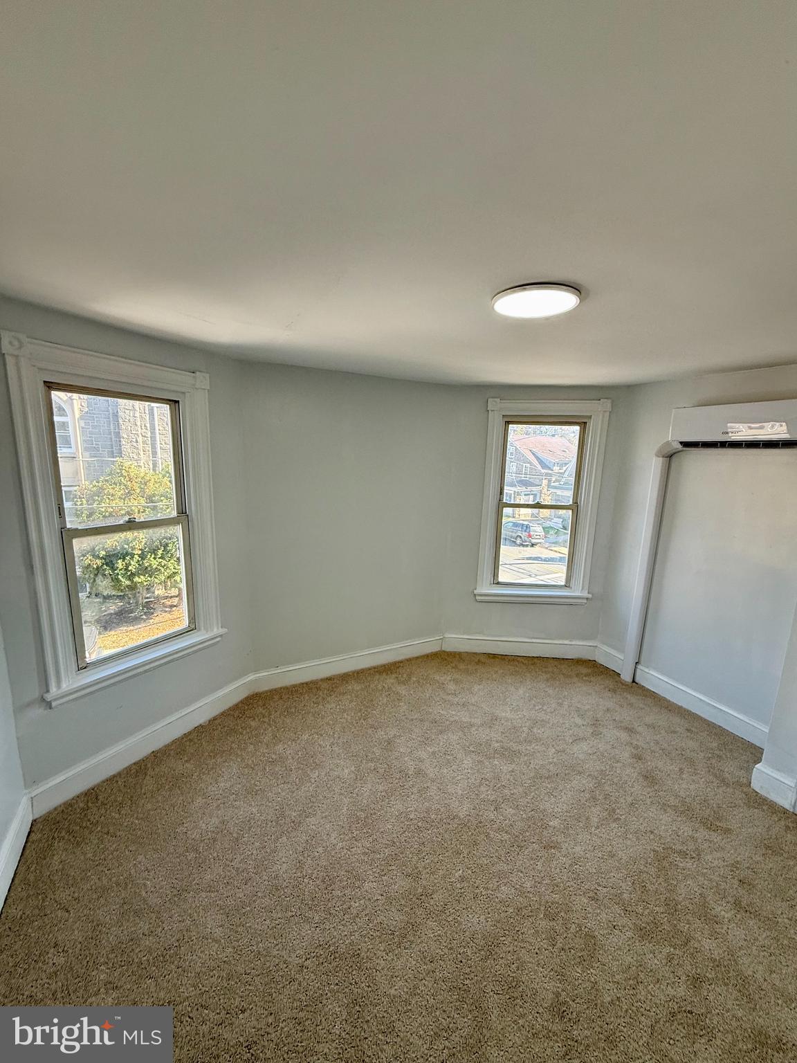 1921 N WASHINGTON STREET