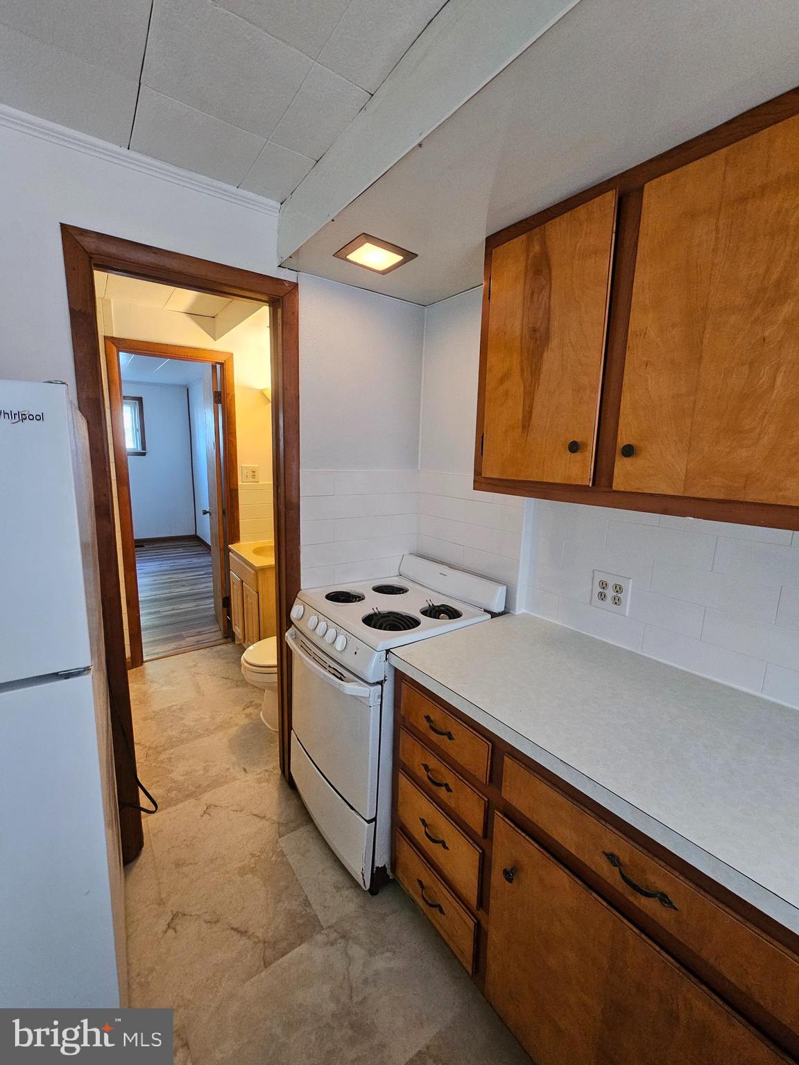 303 DELAWARE CIRCLE 4