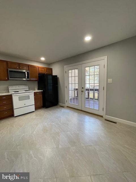 817 HASTINGS COURT