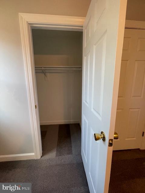 817 HASTINGS COURT
