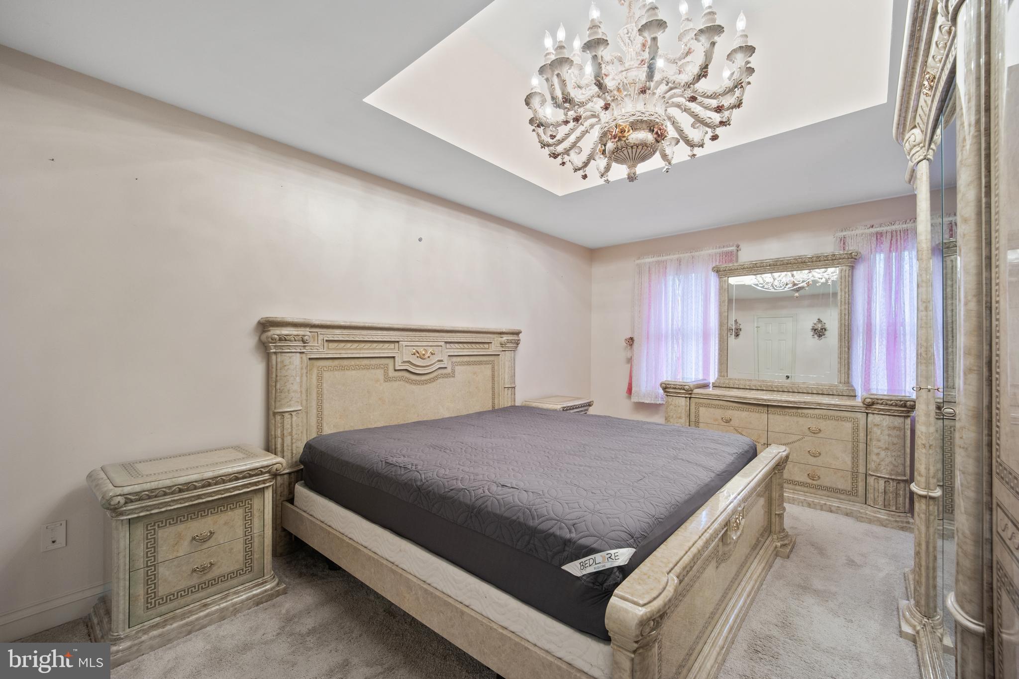 907 WHITE CLAY TERRACE