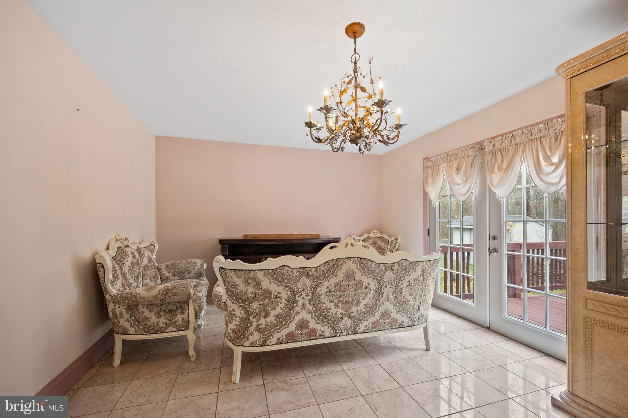 907 WHITE CLAY TERRACE