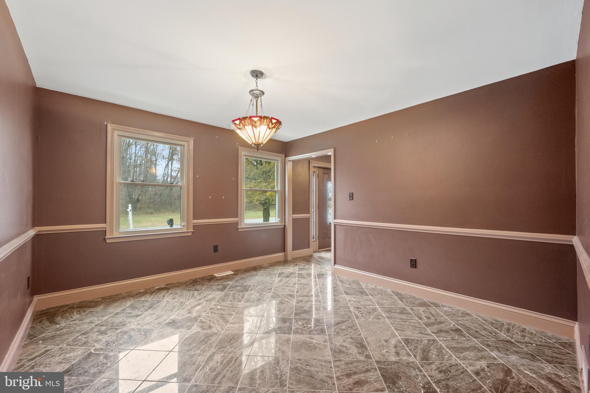 907 WHITE CLAY TERRACE