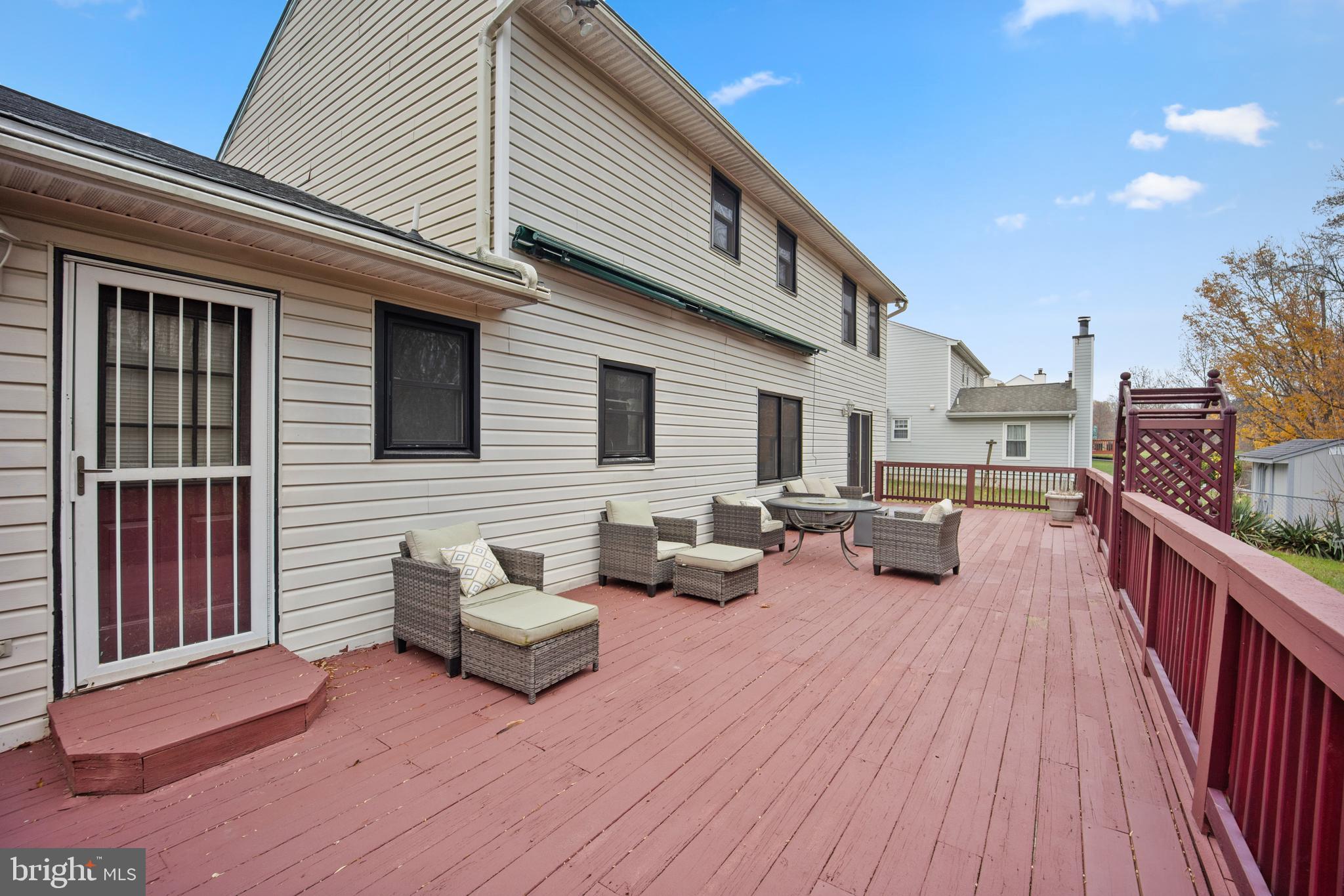 907 WHITE CLAY TERRACE