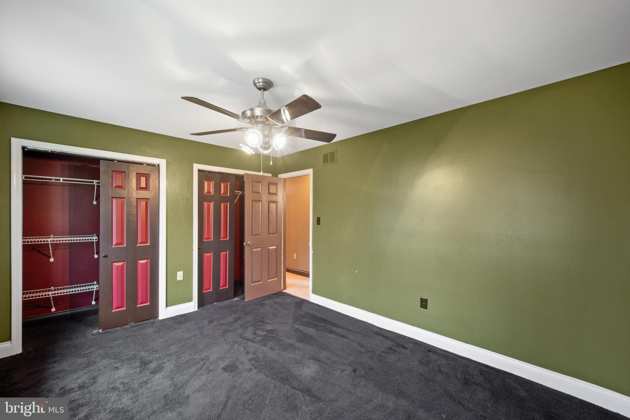 907 WHITE CLAY TERRACE