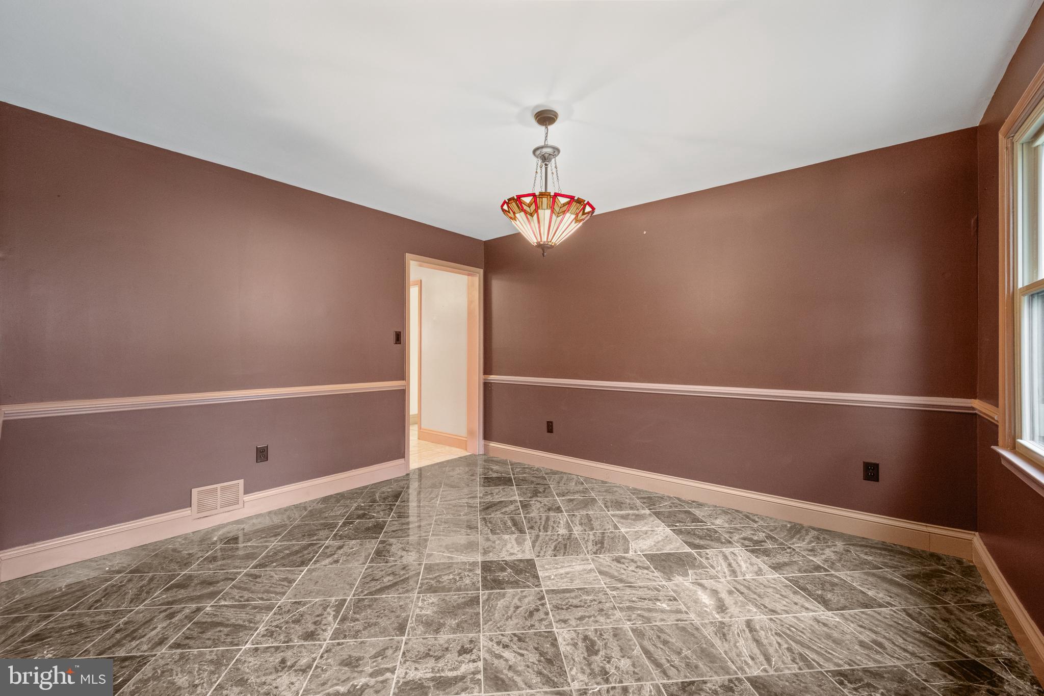 907 WHITE CLAY TERRACE