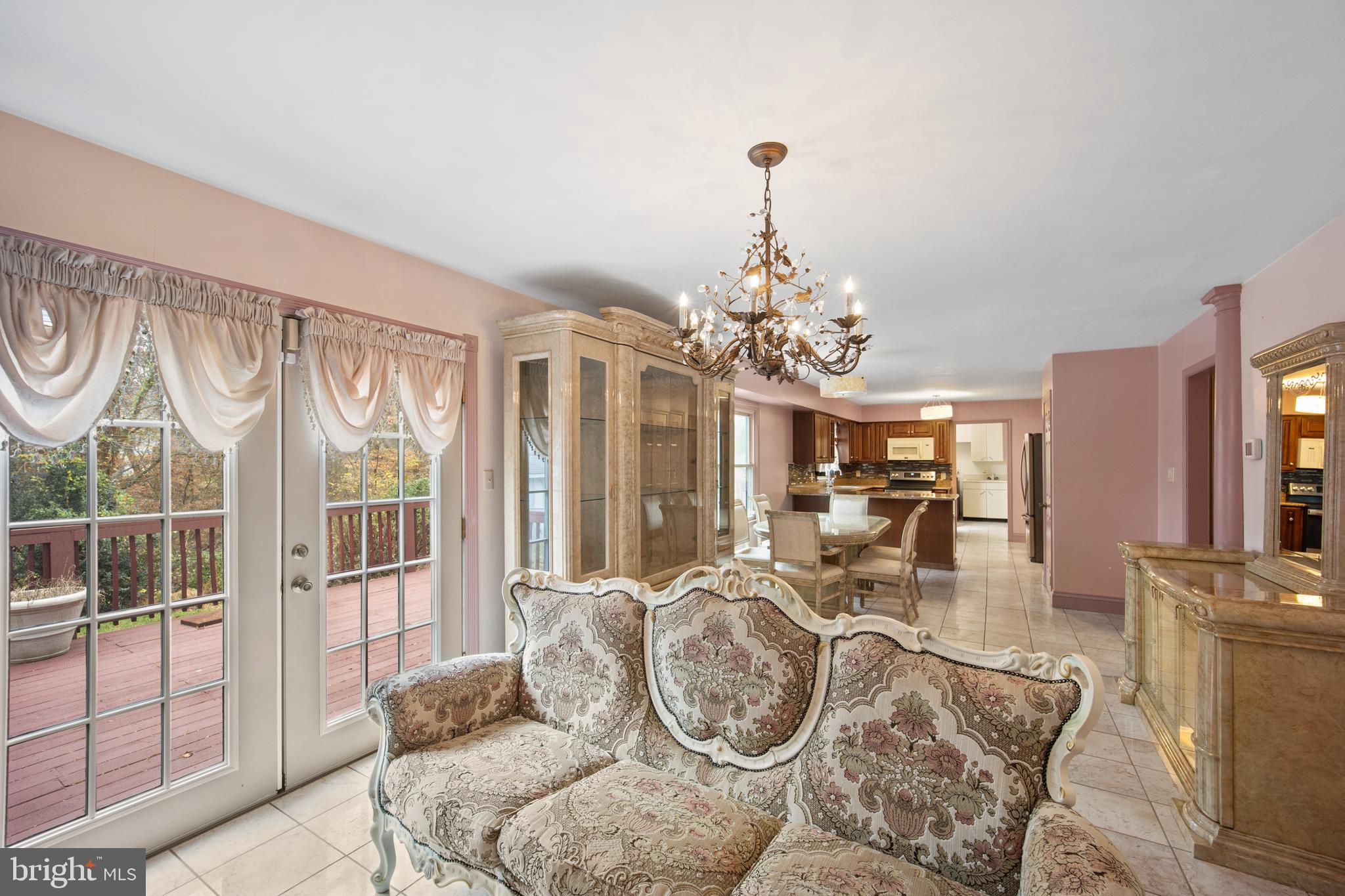 907 WHITE CLAY TERRACE