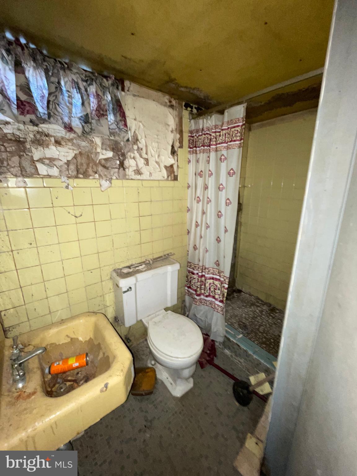 3100 N MADISON STREET