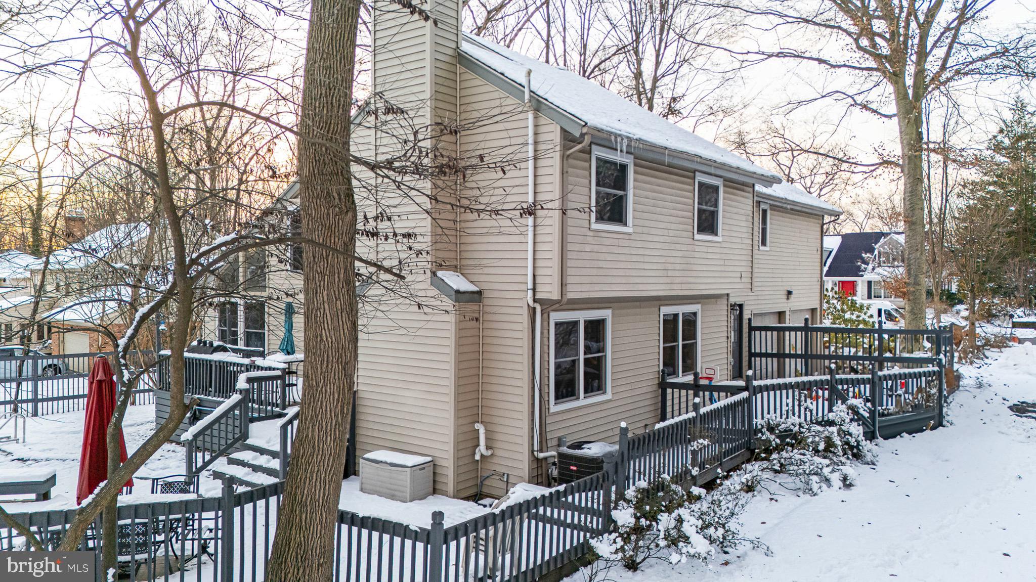 722 FOXDALE ROAD