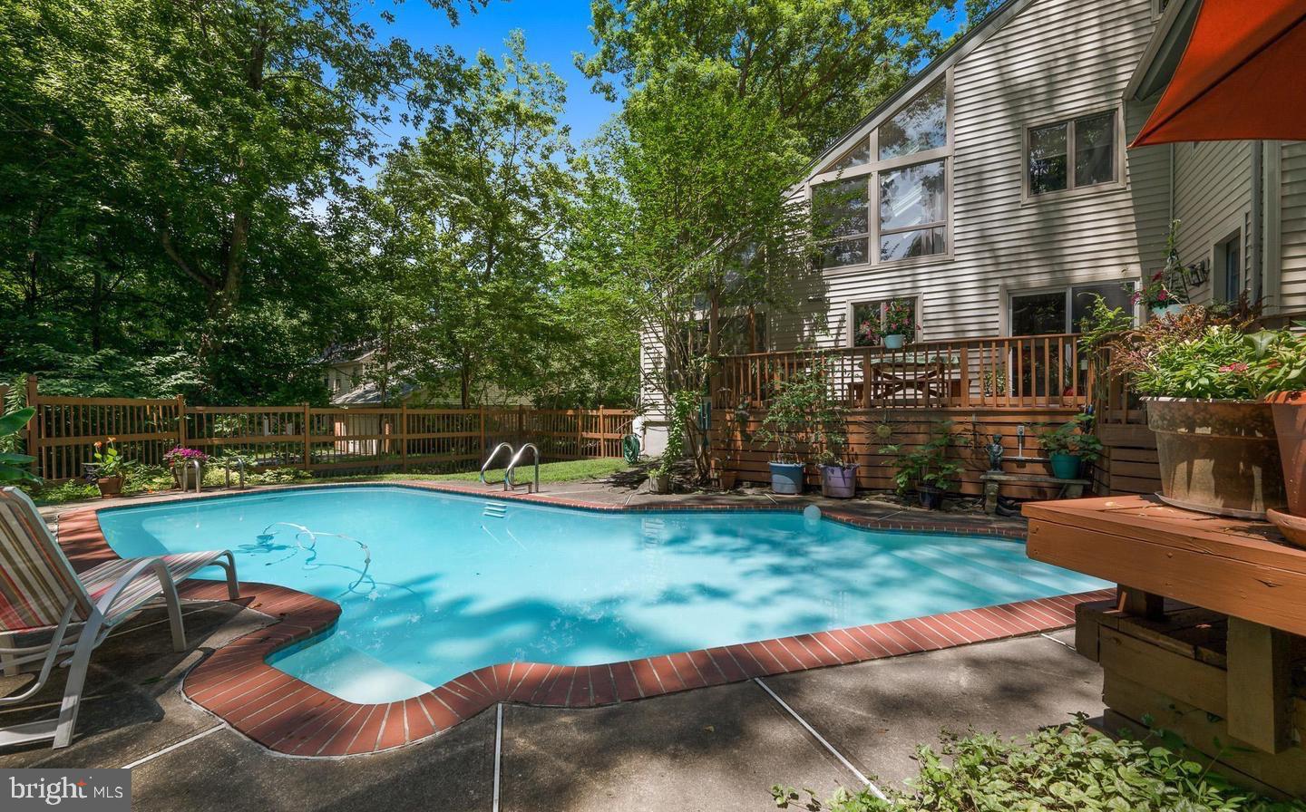 722 FOXDALE ROAD