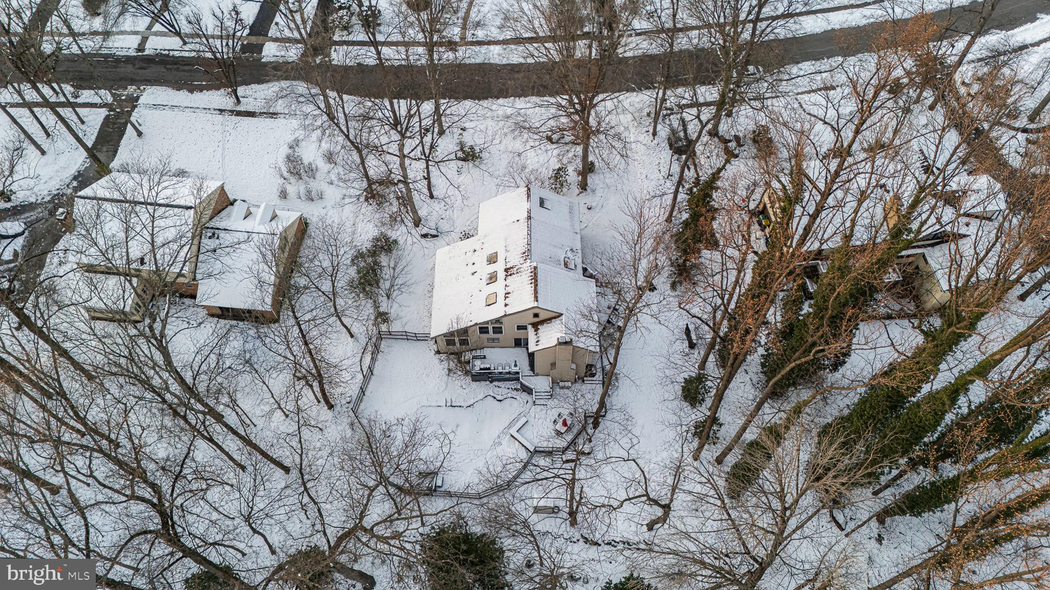 722 FOXDALE ROAD