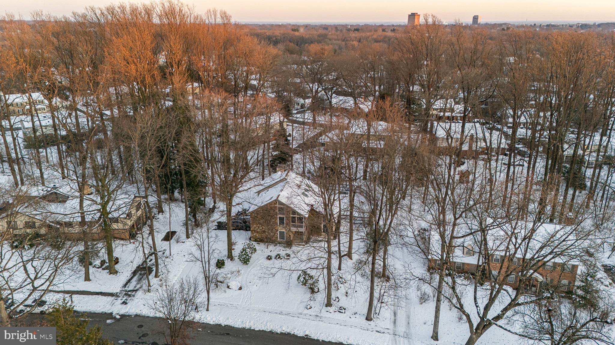 722 FOXDALE ROAD