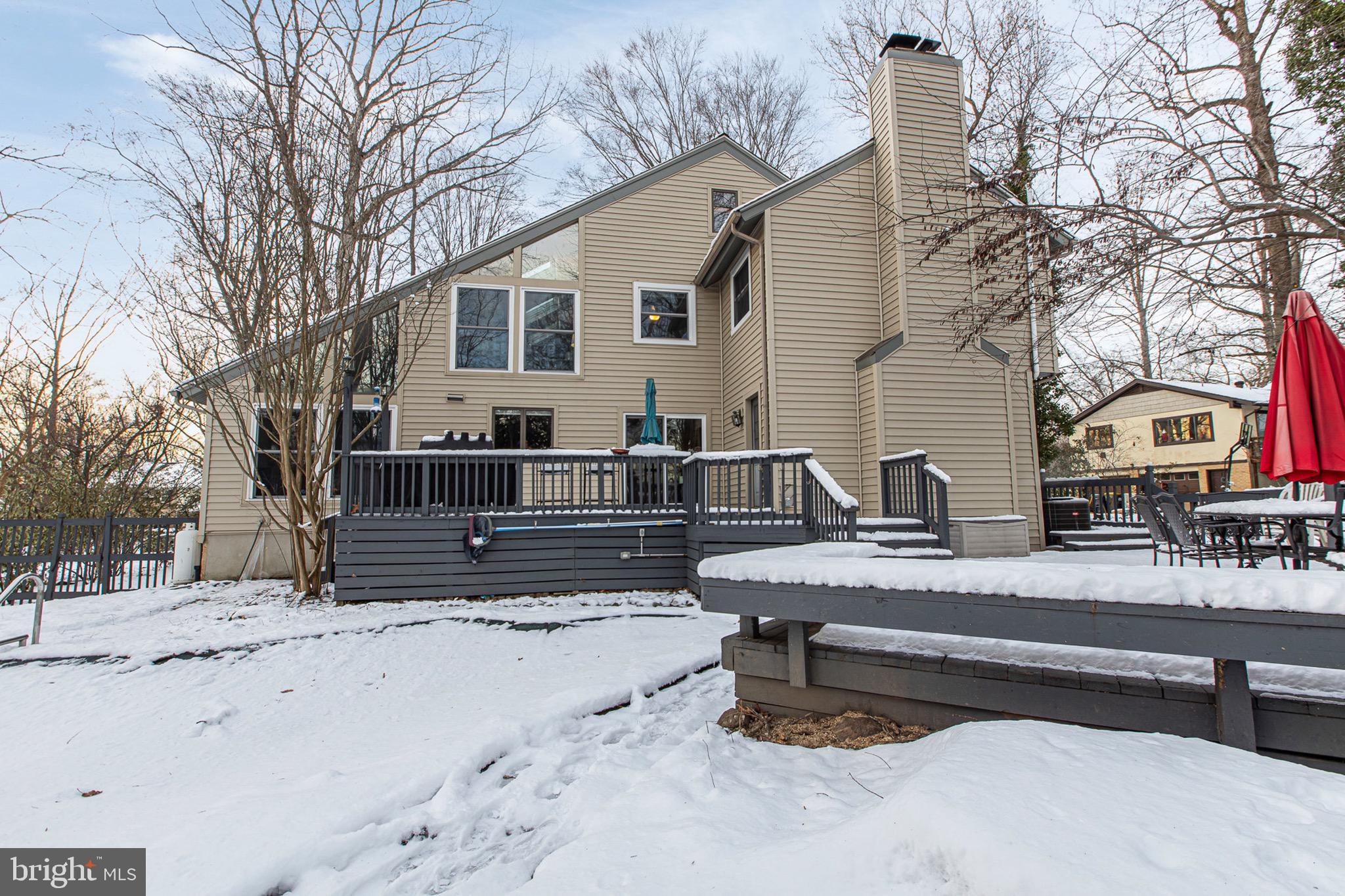 722 FOXDALE ROAD