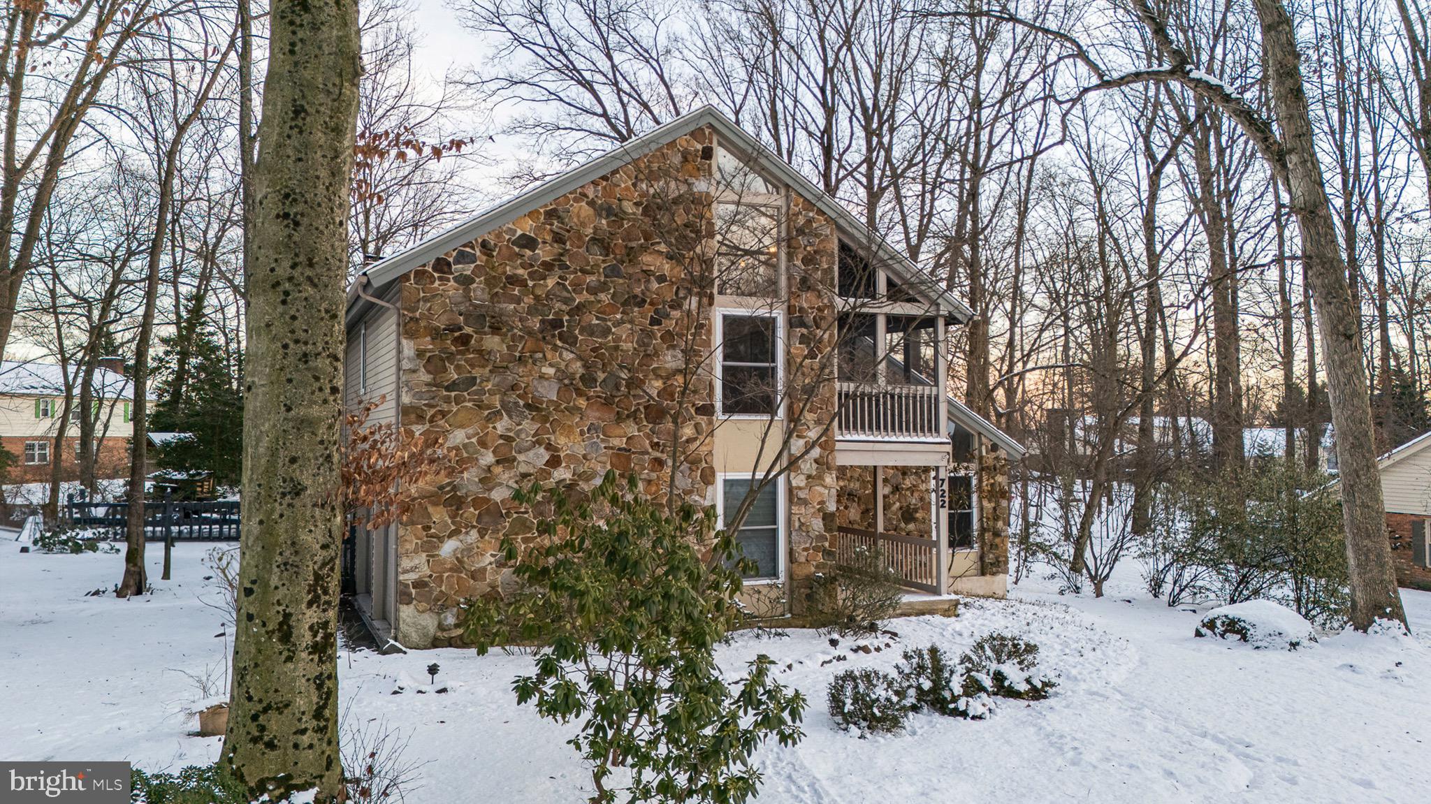 722 FOXDALE ROAD