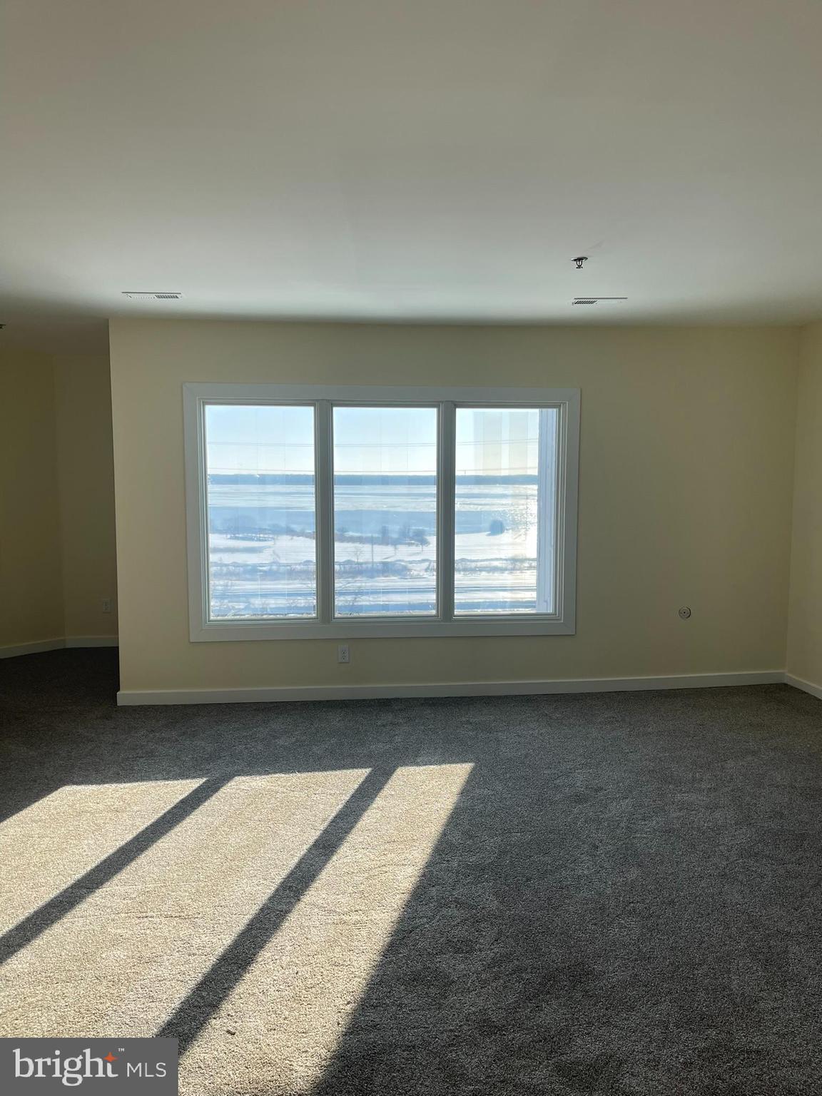 5215 LE PARC DRIVE 8