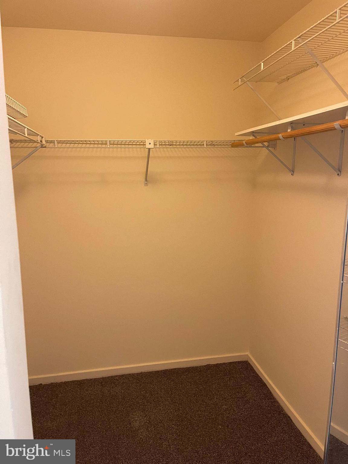 5215 LE PARC DRIVE 8