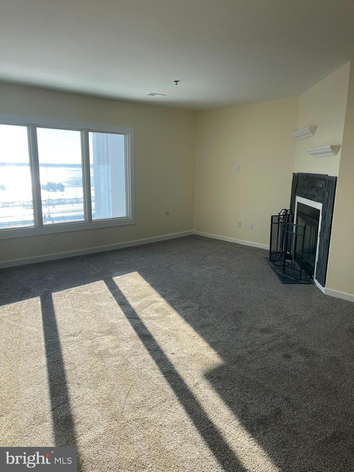 5215 LE PARC DRIVE 8