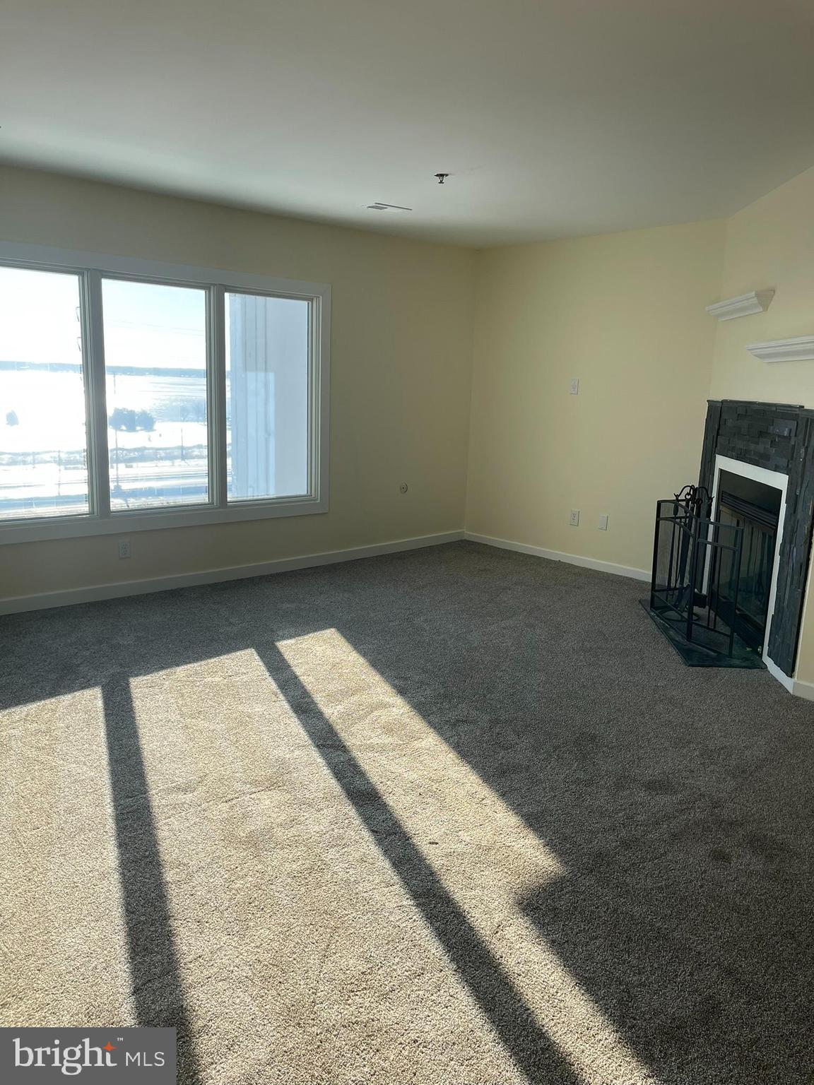 5215 LE PARC DRIVE 8