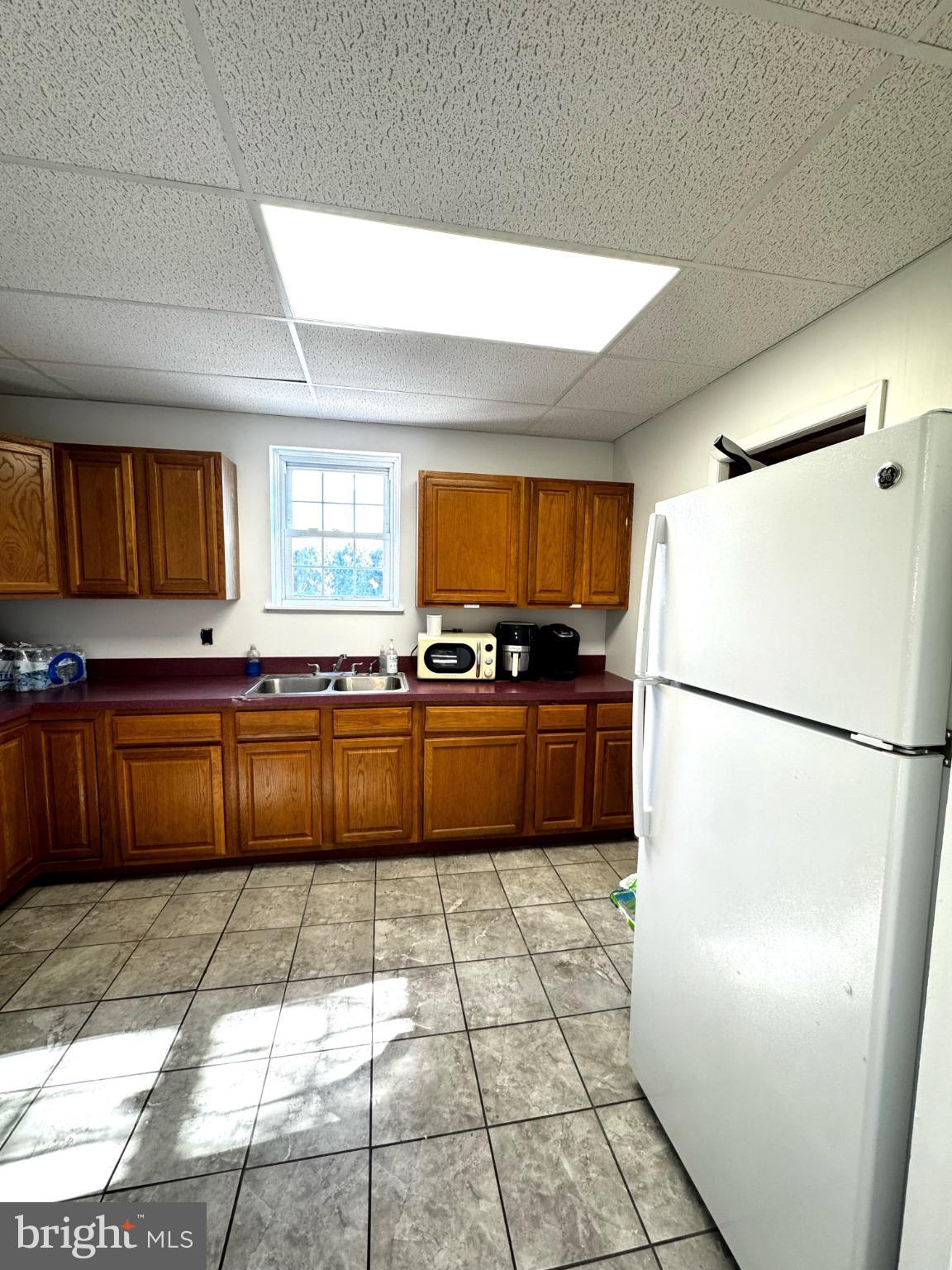 720 NEW LONDON ROAD A1-2