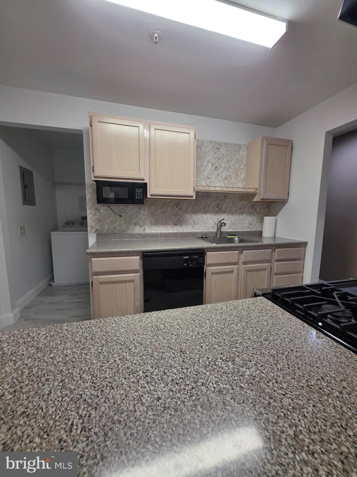 2809 WATERS EDGE DRIVE 260