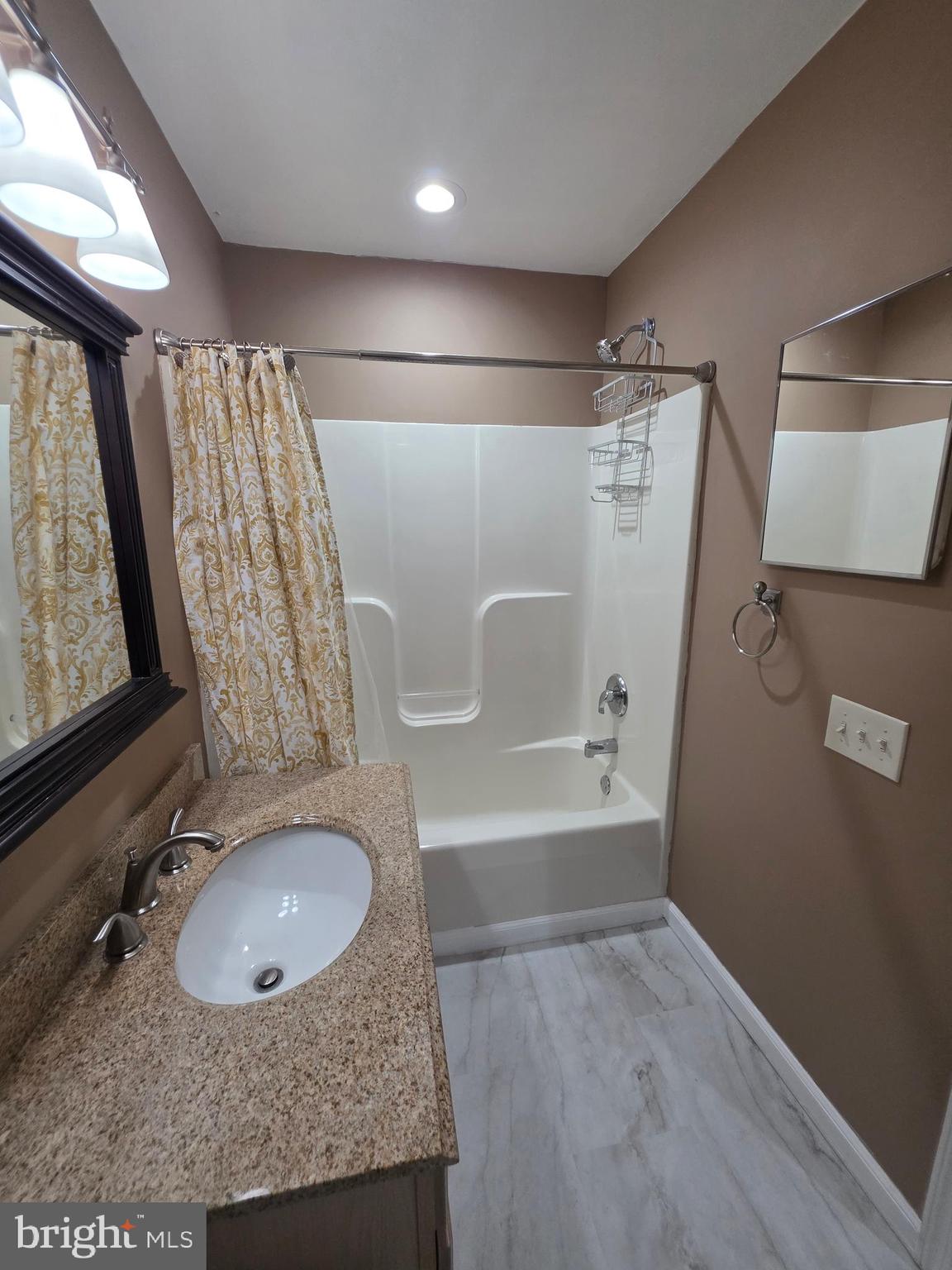 2809 WATERS EDGE DRIVE 260