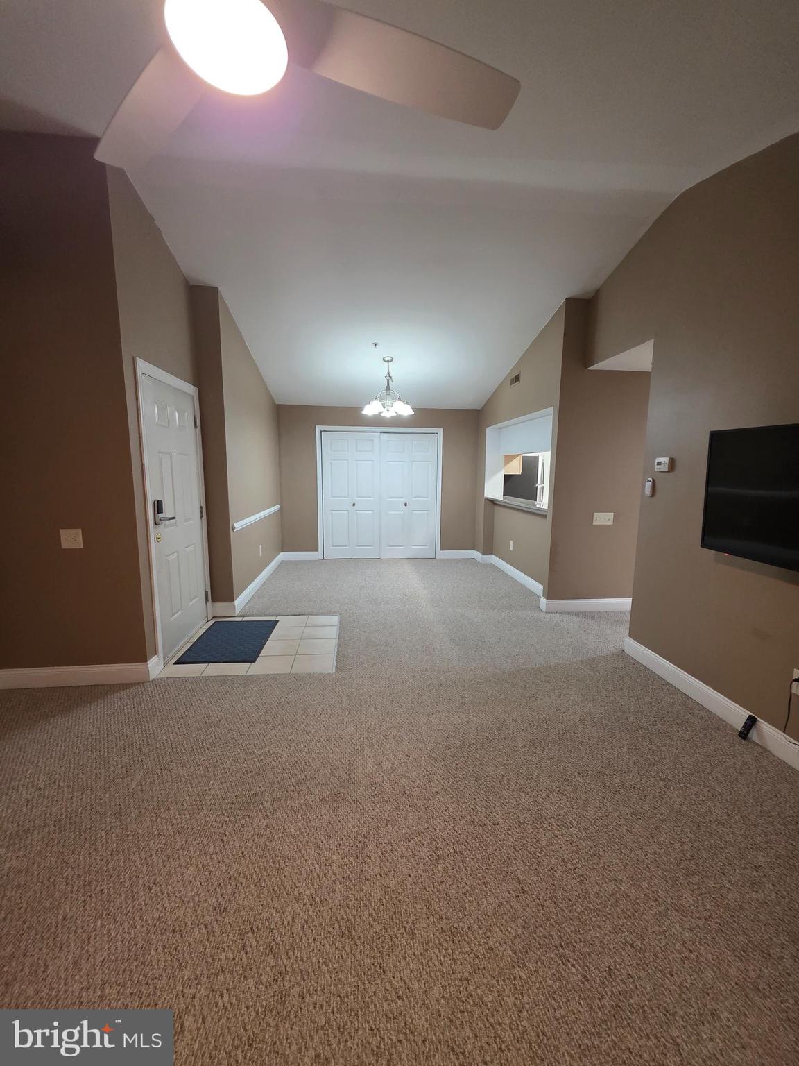 2809 WATERS EDGE DRIVE 260