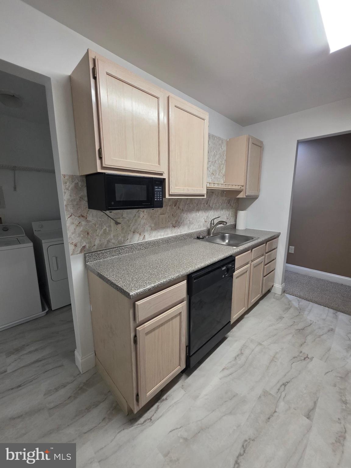 2809 WATERS EDGE DRIVE 260