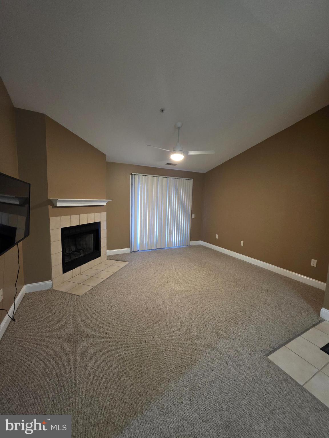 2809 WATERS EDGE DRIVE 260