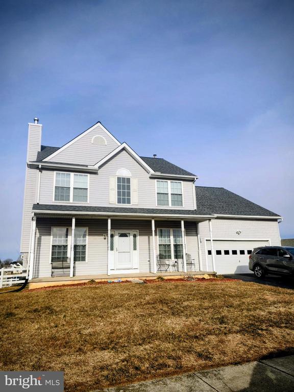 4 ALDEN COURT