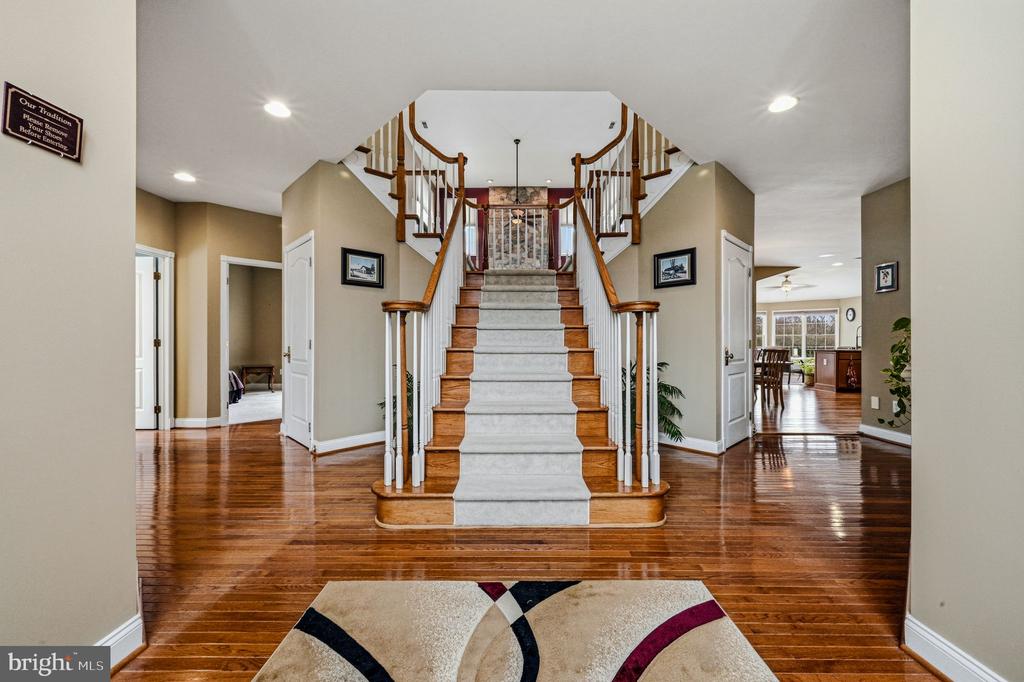 211 AUDUBON DRIVE